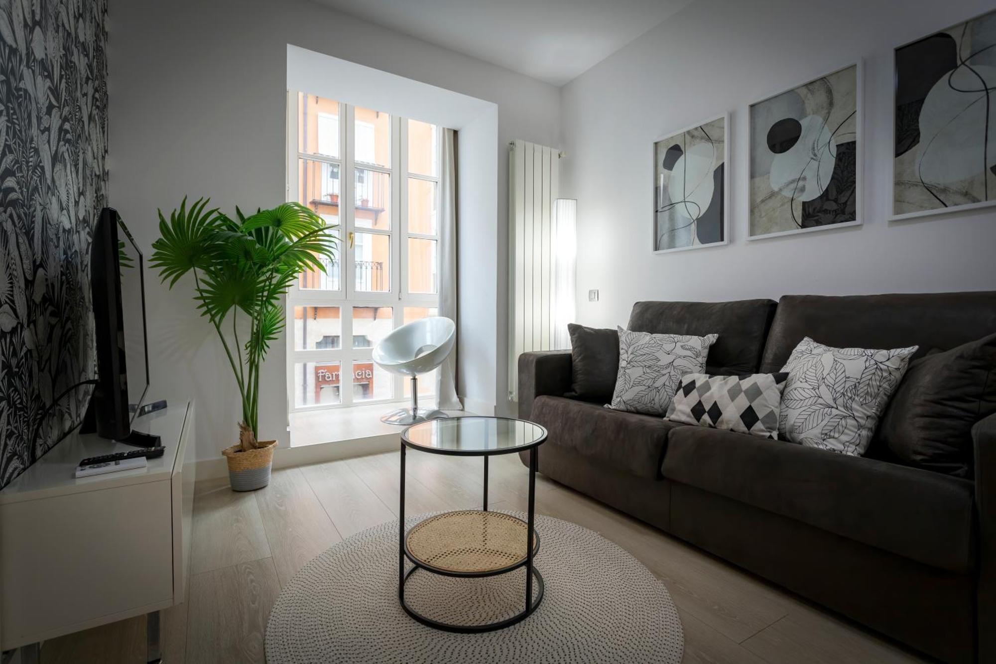 Spacio Menina By Unique Rooms Burgos Bagian luar foto