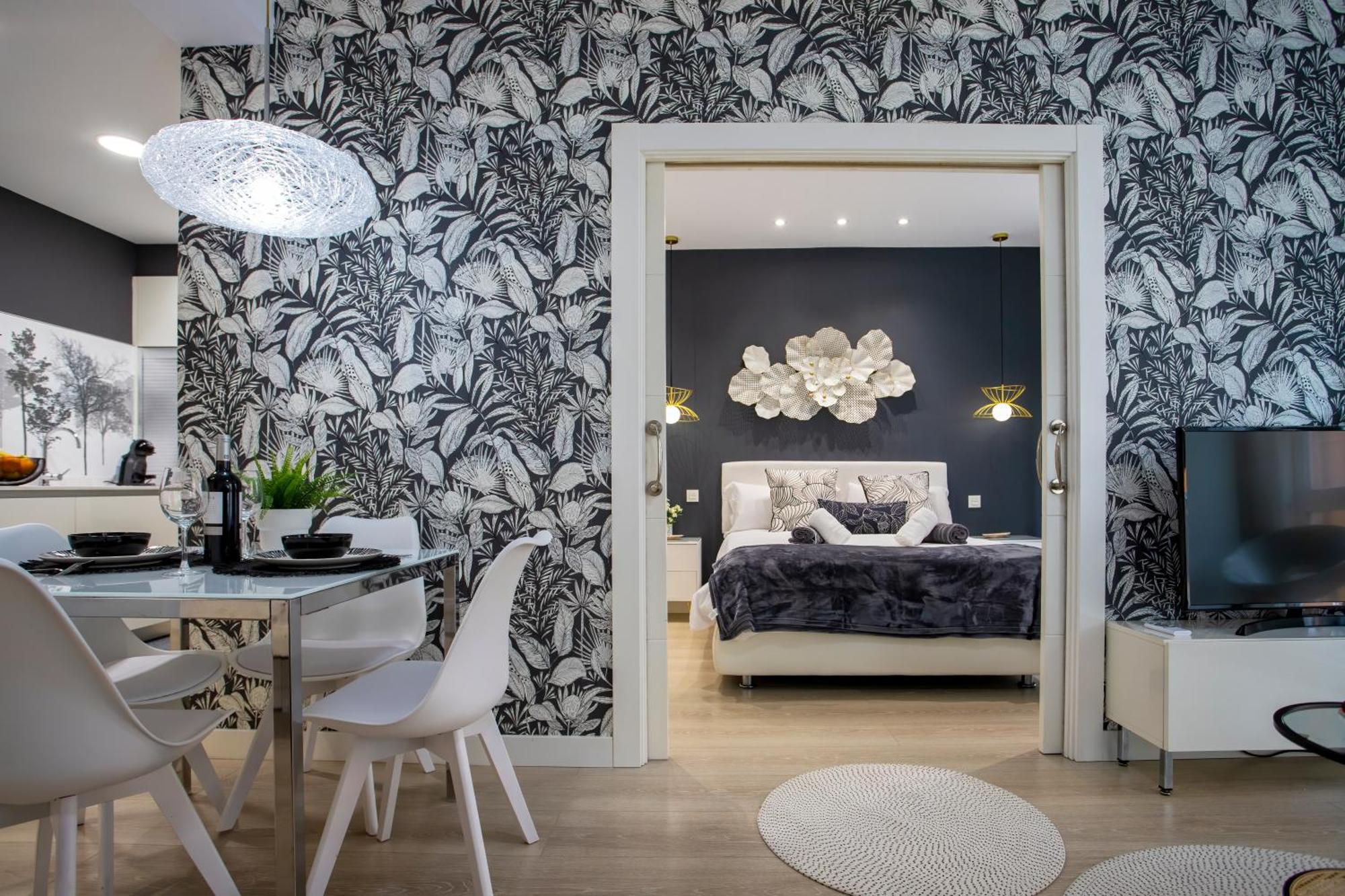 Spacio Menina By Unique Rooms Burgos Bagian luar foto