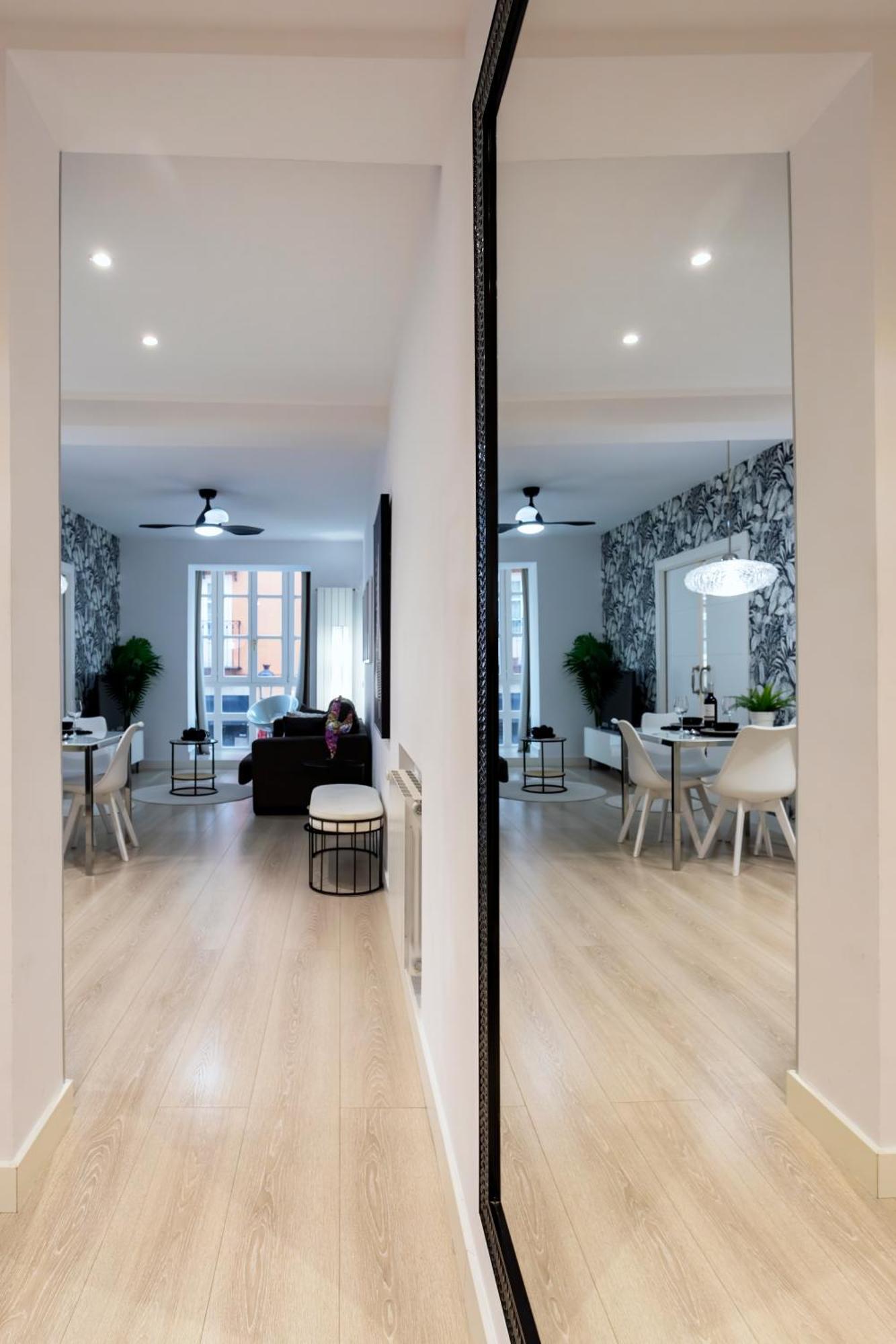 Spacio Menina By Unique Rooms Burgos Bagian luar foto